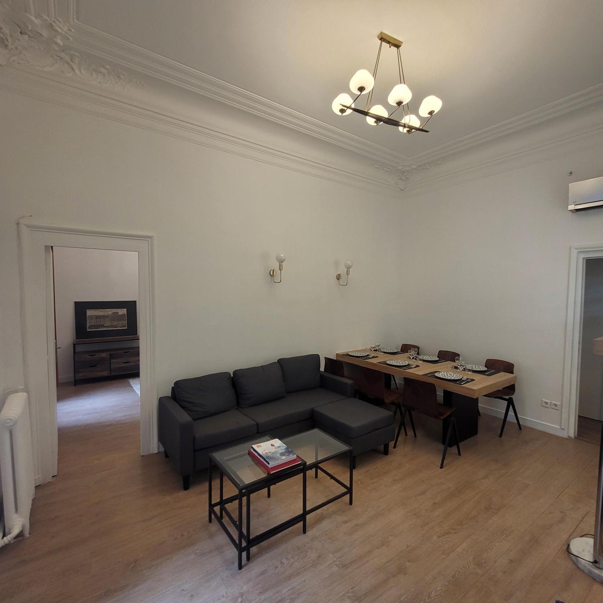 Bel Appartement Champs Elysees Avec 2 Chambres Párizs Kültér fotó