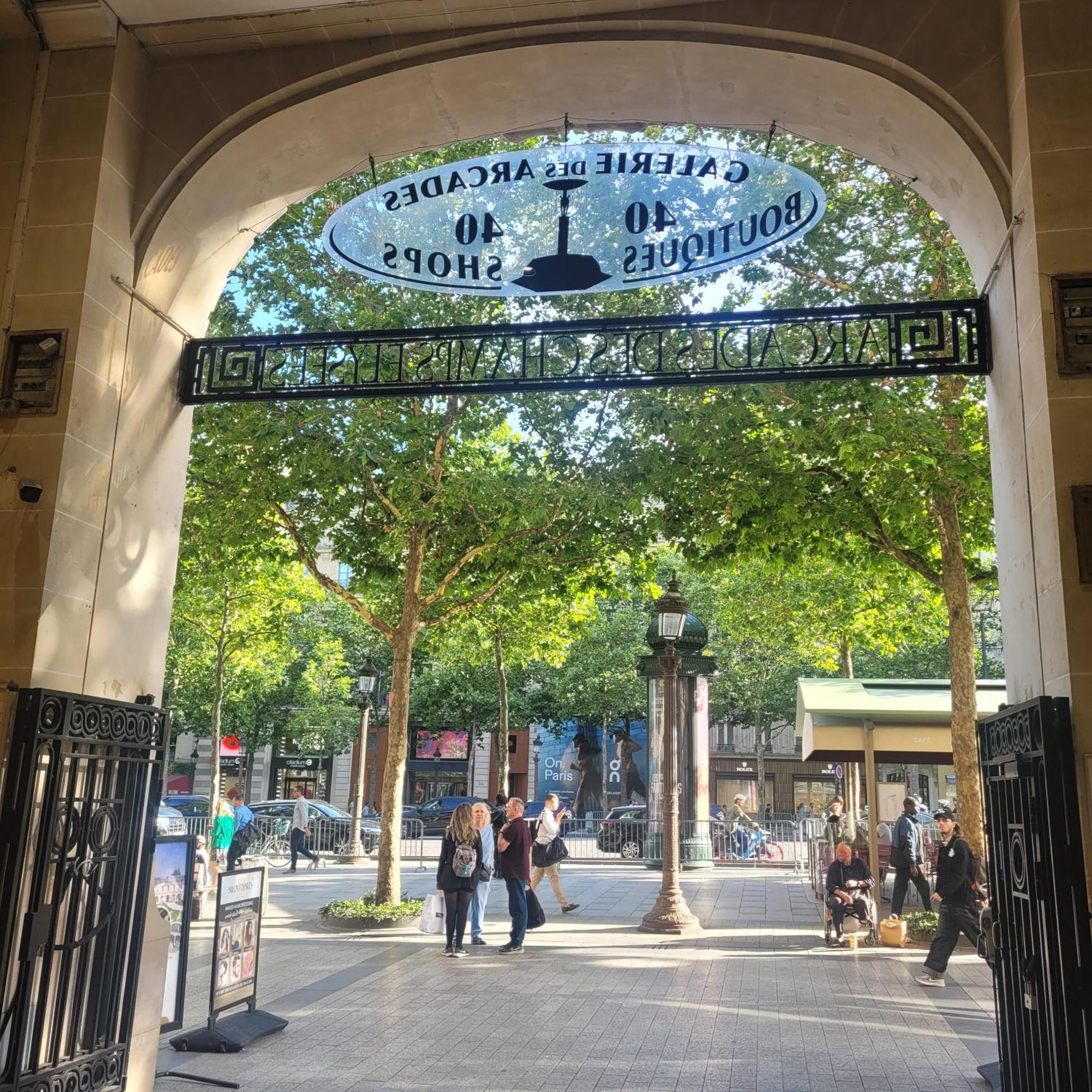 Bel Appartement Champs Elysees Avec 2 Chambres Párizs Kültér fotó